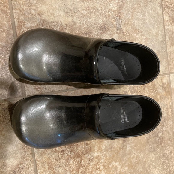 Dansko clogs - silver and black - size 40 - Picture 3 of 5